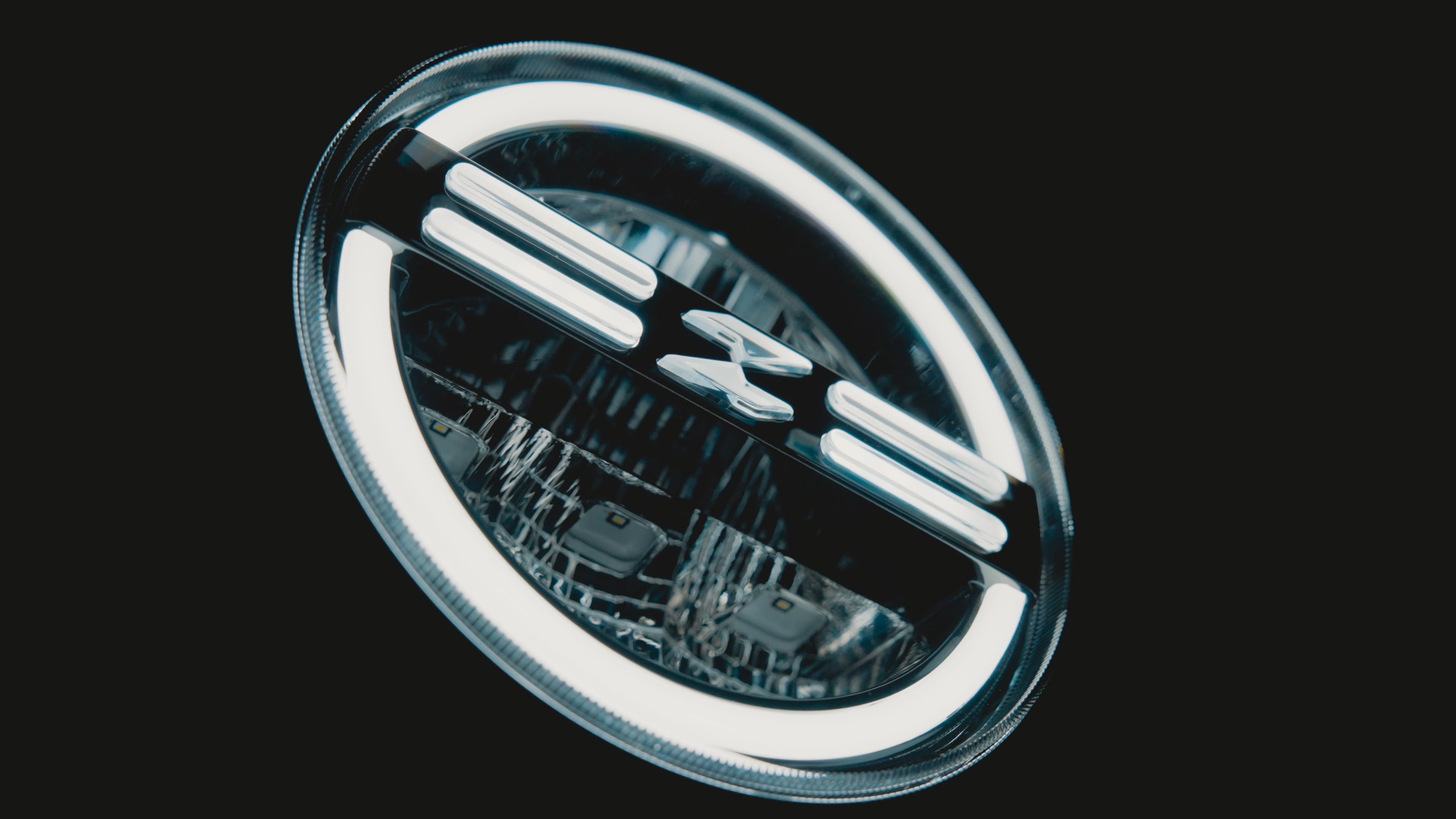500F: Classic round headlight with integrated LED module