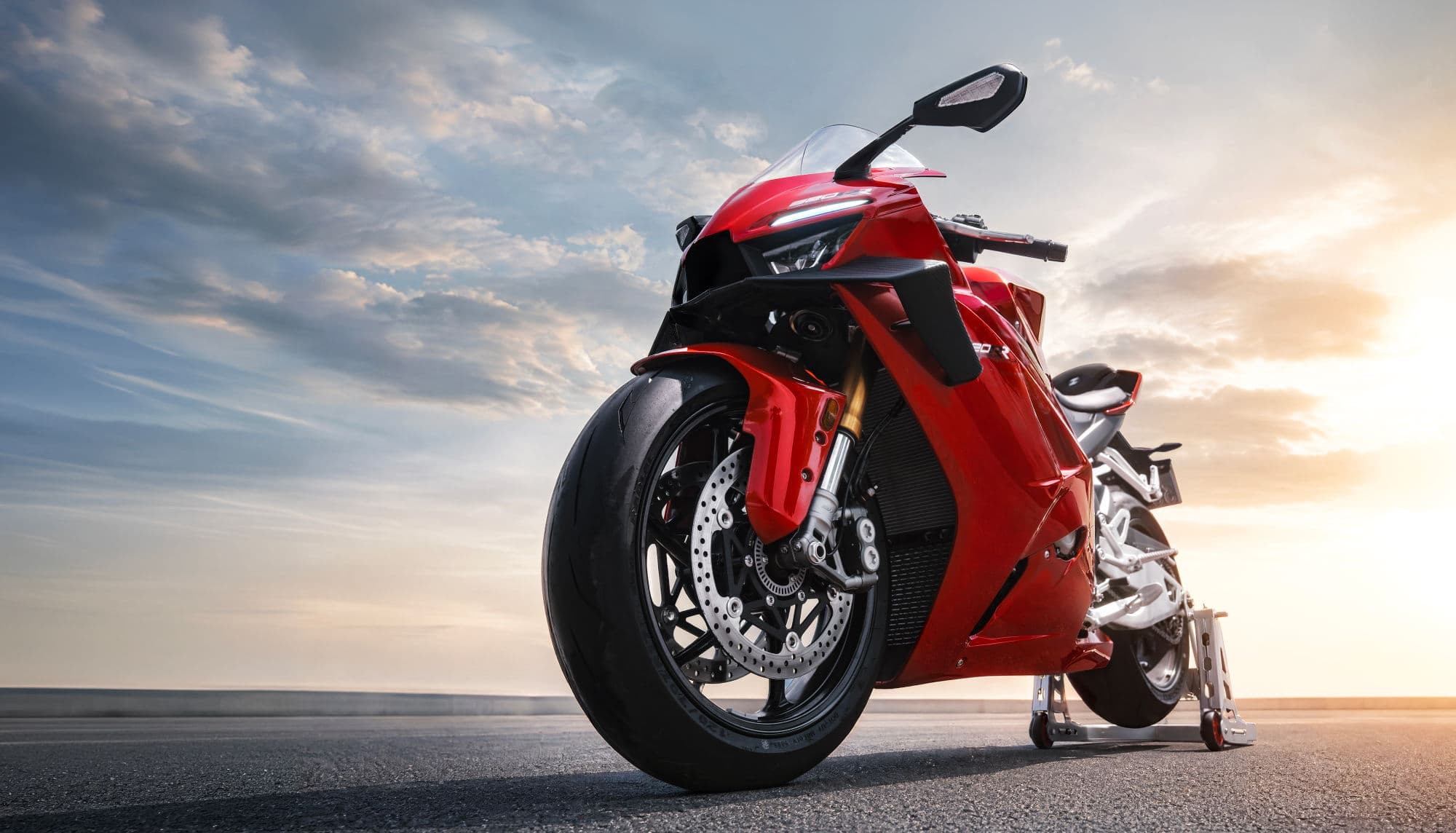 820RR gallery view 1